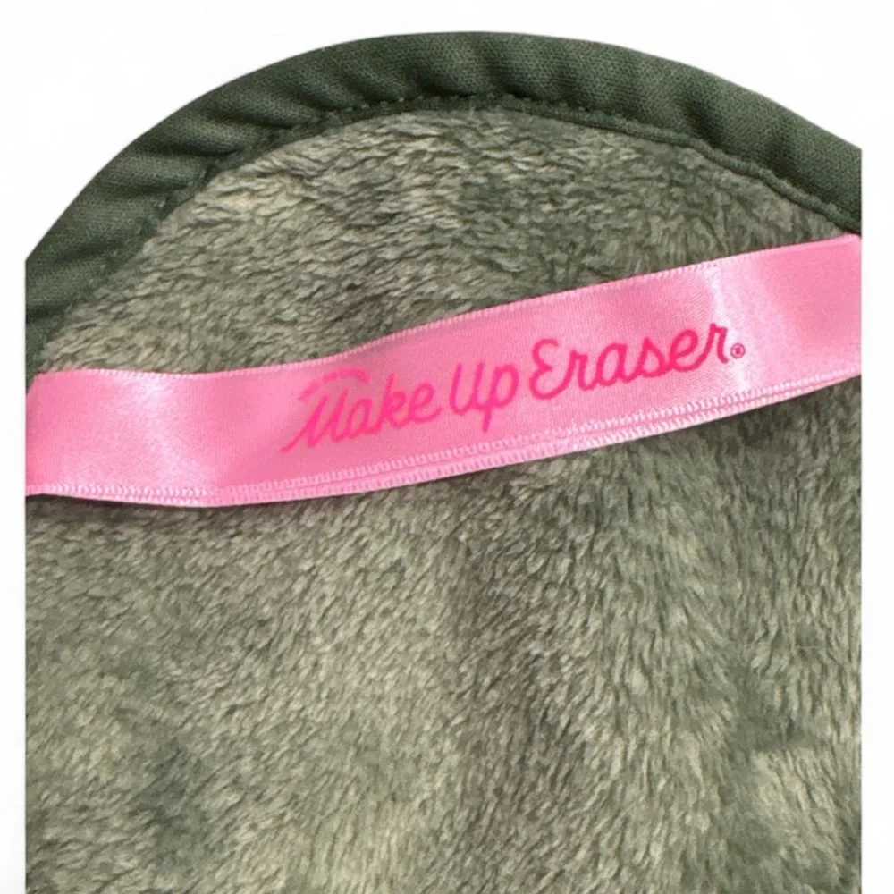 MakeUp Eraser Plush Green with Pink Accent